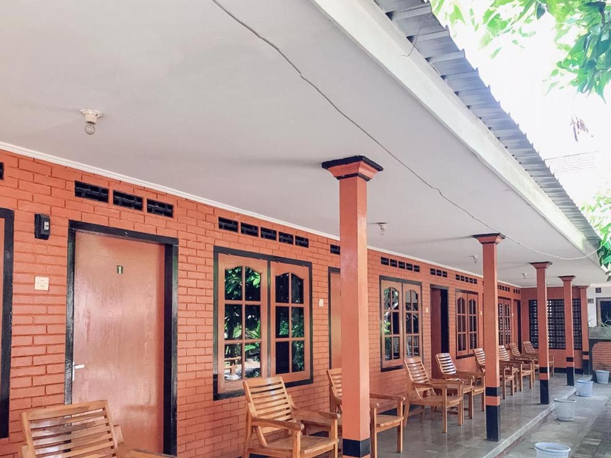Oka Homestay Mitra Reddoorz Ματαράμ Εξωτερικό φωτογραφία